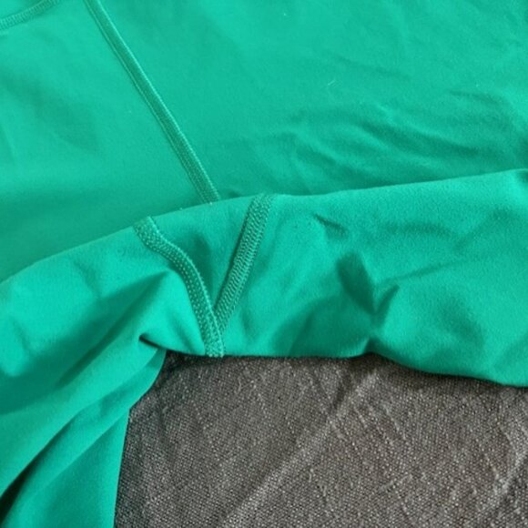 Lululemon Women’s Mint Green Flare Leggings – Size 12 ✨ Good Condition ✨ - Picture 2 of 6